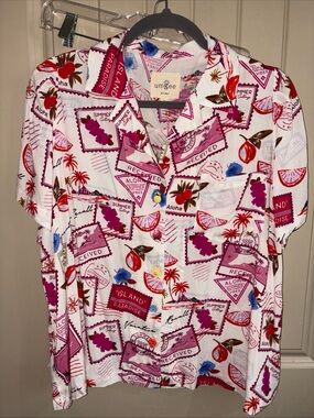 Umgee White Short-Sleeve Button-Up Shirt with Pink, Red & Blue Tropical Print